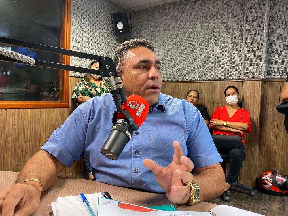 João Neto, prefeito do município de Aparecida. (Foto: Debate Paraíba).