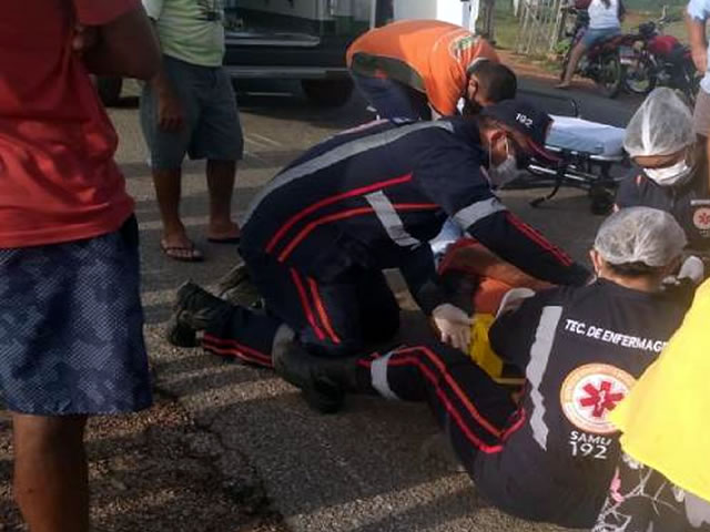 O SAMU foi acionada para prestar socorro e em seguida fez o encaminhamento de Antônio Dantas para o Hospital Regional de Sousa (Foto: Reprodução)