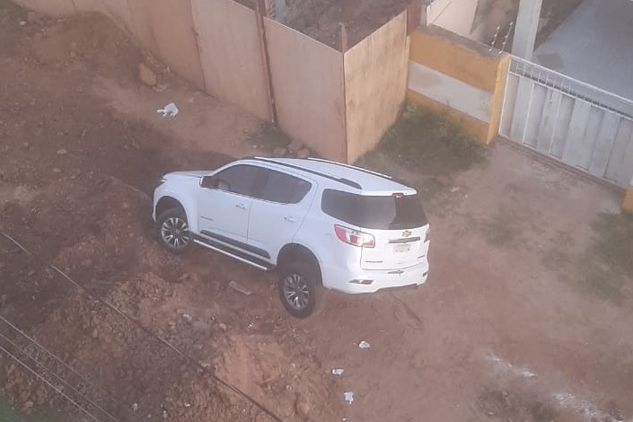 Até agora, não se sabe de onde e nem para onde estava indo ou vindo o prefeito nesta madruga. (Foto: reprodução Redes Sociais).