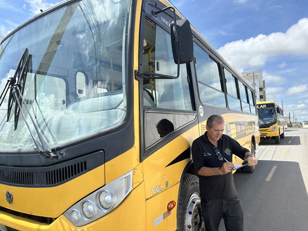 Para a secretária de Educação, Gilmara Formiga, o resultado positivo faz parte de um trabalho dedicado da equipe que é responsável pelo setor de manutenção da frota. (Foto: Divulgação).