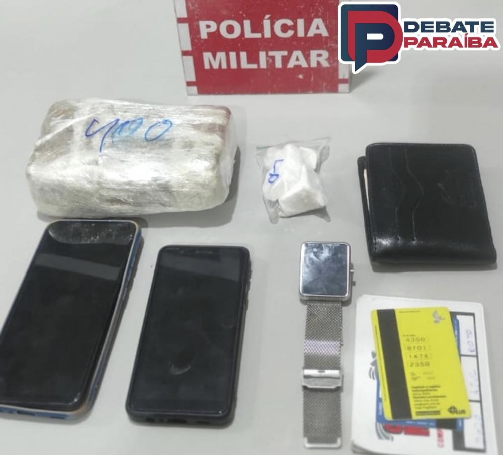 Os acusados receberam voz de prisão e foram encaminhados à delegacia de Polícia Civil (Foto: Reprodução)