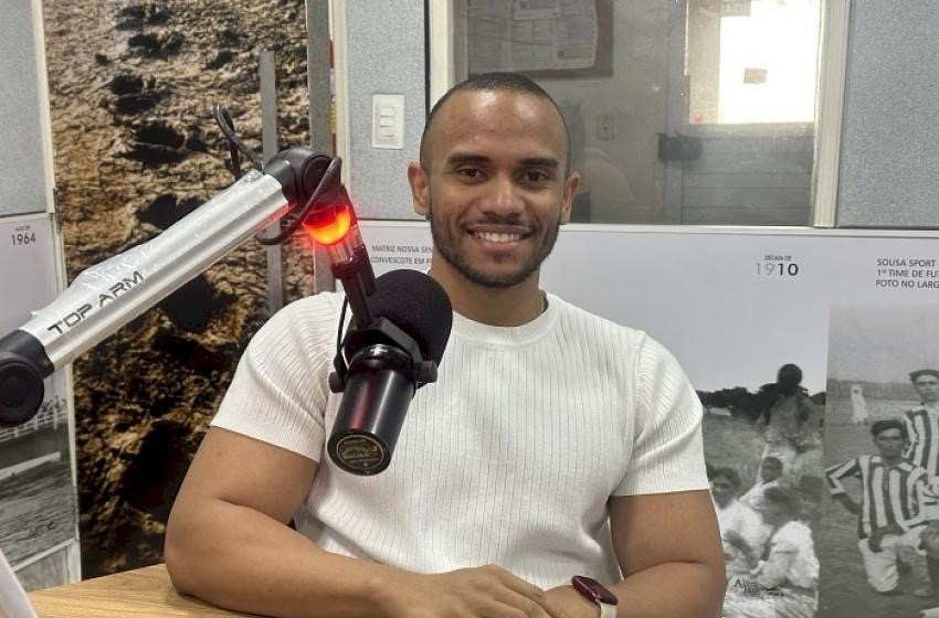 Juninho relatou que não existe possibilidade de adesão para o grupo de oposição. “estou e permanecerei onde sempre estive”, afirmou o parlamentar. (Foto: Reprodução).