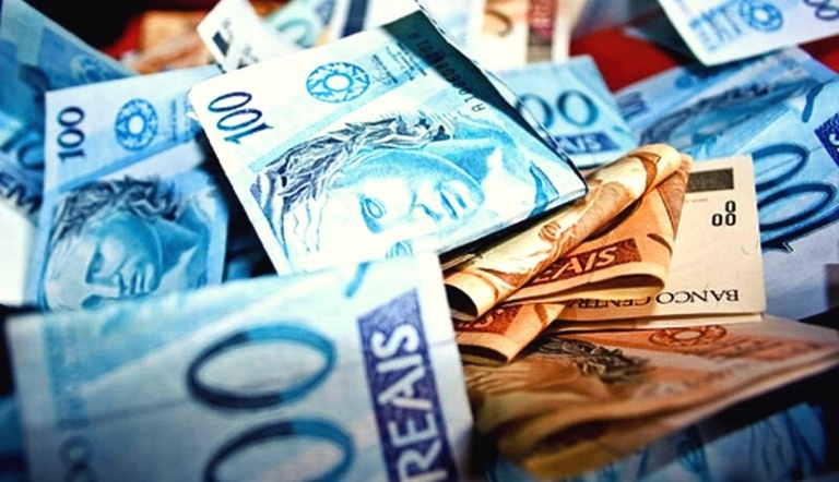 O acusado também é investigado pela pratica diversos golpes com cartão de crédito, transferências via pix e até mesmo empréstimos fraudados por meio da criação de empresas fantasmas. (Foto: Reprodução).