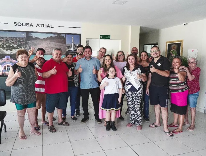 Helder Carvalho, chefe de Gabinete da Prefeitura de Sousa, fez uma visita à Casa de Sousa durante viagem a João Pessoa. (Foto: Divulgação).