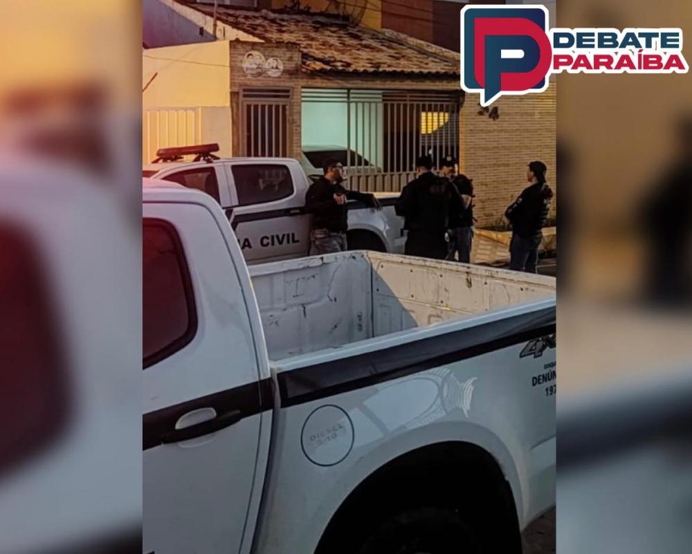 No cumprimento dos mandados, foram apreendidos alguns documentos e dispositivos eletrônicos que serão analisados, no decorrer das investigações (Foto: Reprodução Debate Paraíba)