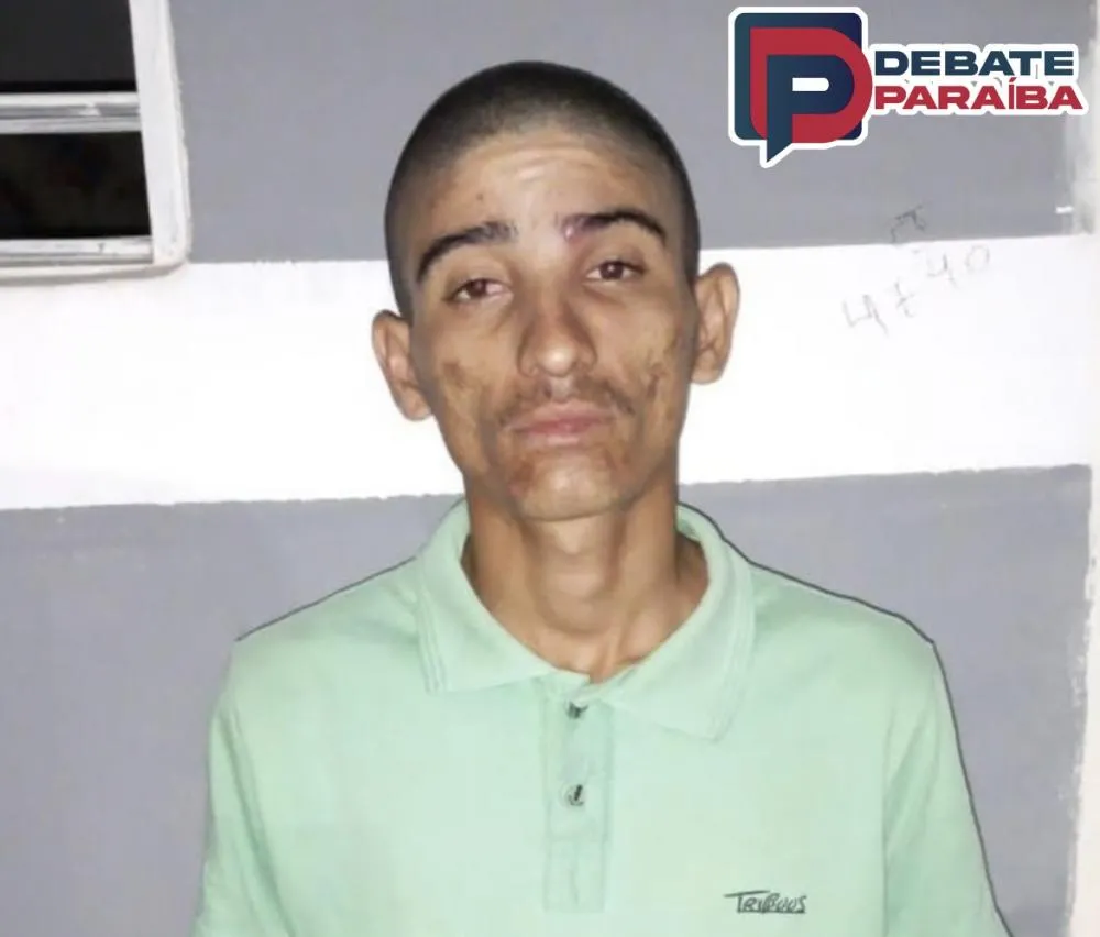 O acusado recebeu voz de prisão e foi conduzido à delegacia de Polícia Civil (Foto: Reprodução)
