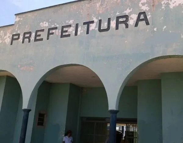 Prefeitura de São João do Rio do Peixe, sertão do estado. (Foto: Reprodução)