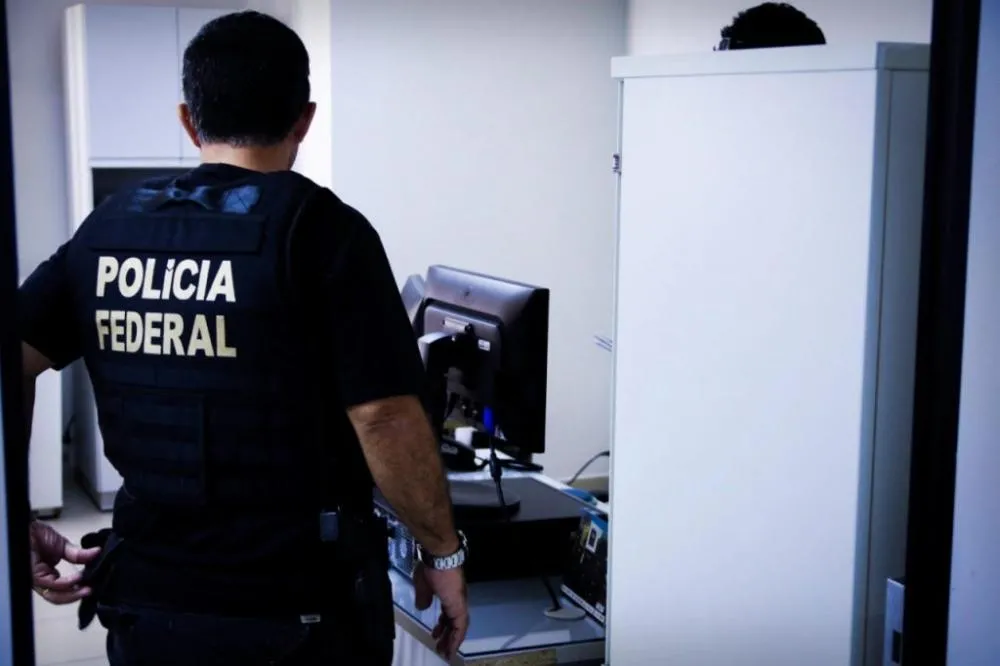Estão sendo cumpridos mandados de busca nas secretarias de Saúde, Direitos Humanos e Cidadania e na Empresa de Limpeza Urbana de João Pessoa. (Foto: Reprodução).