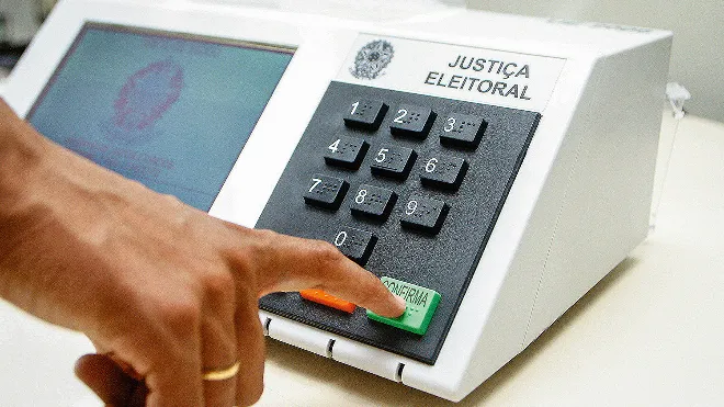 Justiça Eleitoral suspende divulgação de pesquisa em Paulista; consulta foi contratada por fornecedor da prefeitura