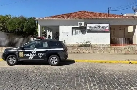 O indivíduo foi levado à delegacia de Polícia Civil, para serem adotadas as medidas cabíveis ao caso (Foto: Reprodução)