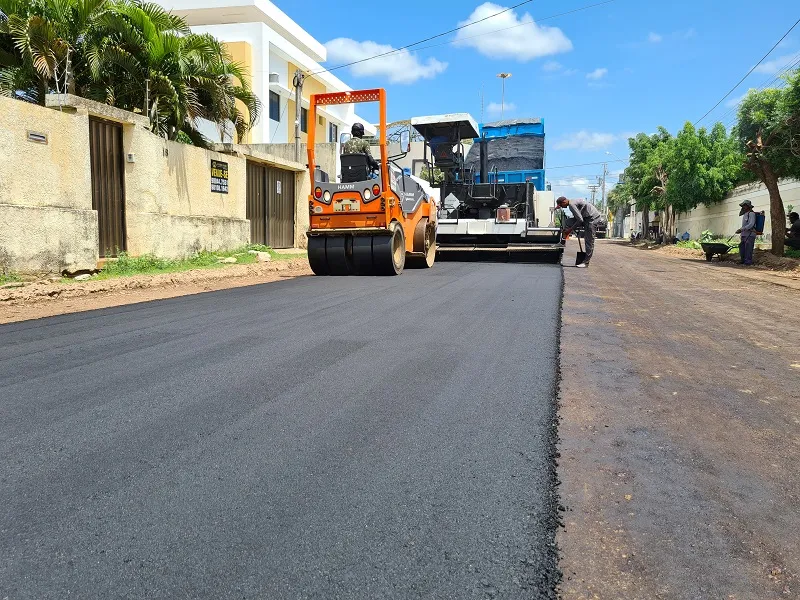 Com a definição da empresa vencedora, a próxima etapa será a formalização do contrato e a emissão da ordem de serviço para o início das obras de pavimentação. (Foto: Divulgação).