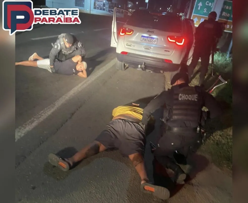 Os acusados receberam voz de prisão e foram levados à Central de Polícia Civil (Foto: Reprodução)