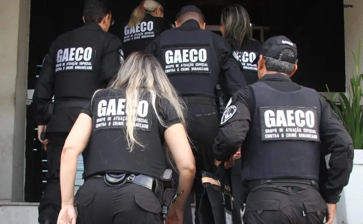 O objetivo é o cumprimento de 17 mandados de busca e apreensão expedidos pelo Tribunal de Justiça do Estado. (Foto: Reprodução).