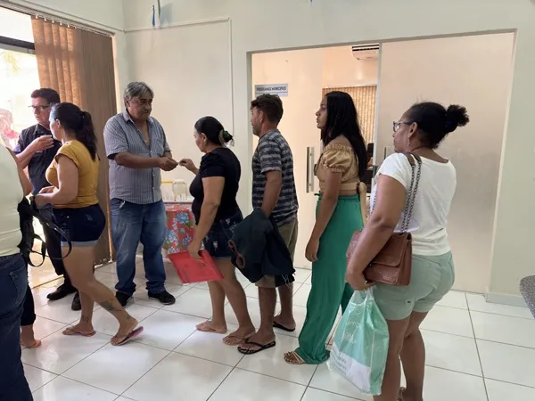 Linhares explicou que a prioridade para o cadastro será dada a famílias com renda inferior a R$ 2.640,00, que residam no município de Sousa e estejam cadastradas no CadÚnico. (Foto: Divulgação).