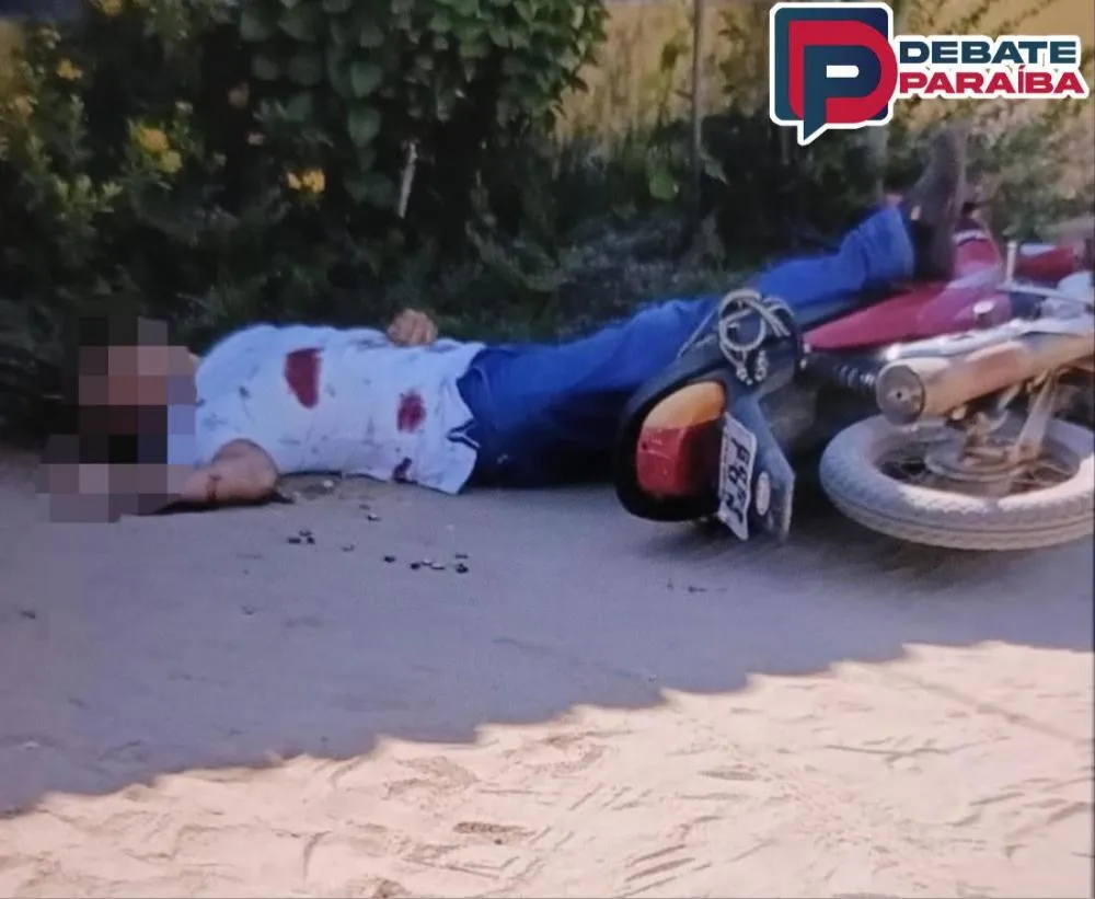 O local do crime foi isolado até a chegada do delegado de plantão e dos peritos da Polícia Civil (Foto: Reprodução)