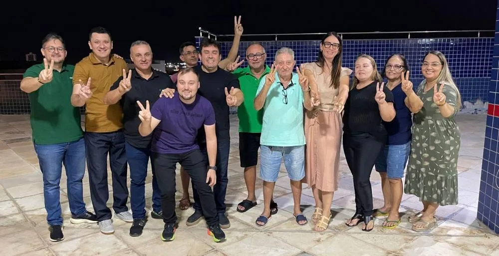 Helder Carvalho agradeceu a Nior pela confiança e disse que sua chegada fortalece o grupo. (Foto: Reprodução).
