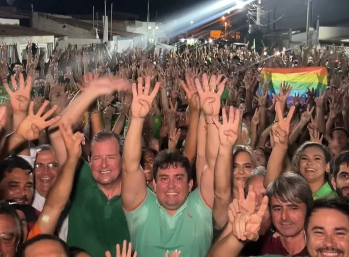 A população se vestiu de verde e demonstrou energia e vontade, vibrando durante todo o evento. (Foto: Divulgação).