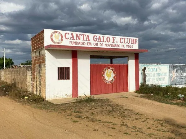 O magistrado Agílio Tomaz Marques da 4ª Vara Mista da Comarca de Sousa negou os pedidos formulados pelo senhor Carlos Eraldo para majoração do valor do terreno e a desocupação do imóvel pelo Canta Galo Futebol Clube. (Foto: Reprodução).