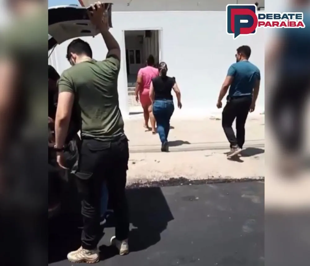 Diante do flagrante, a infratora da lei recebeu voz de prisão e foi levada à delegacia de Polícia Civil, para serem adotadas as medidas pertinentes ao caso (Foto: Reprodução)