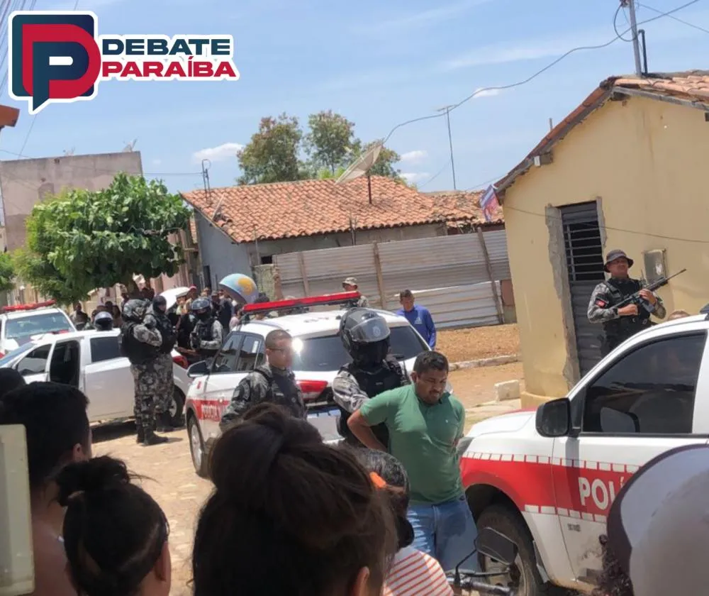 Joseilton Coelho recebeu voz de prisão e foi conduzido à delegacia de Polícia Civil (Foto: Reprodução)