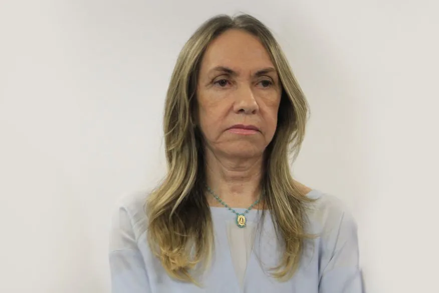 Gaeco e Polícia Federal prenderam a primeira-dama de João Pessoa, Lauremília Lucena, e a secretária Tereza Cristina, conhecida como Cris, em nova fase da Operação Território Livre. (Foto: Reprodução).