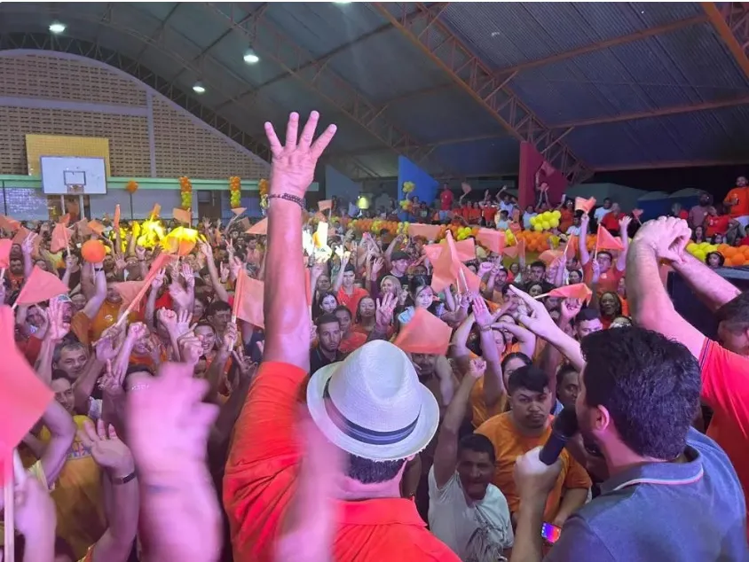 Thially foi eleito em primeiro turno com a maioria dos votos válidos. (Foto: Debate Paraíba).