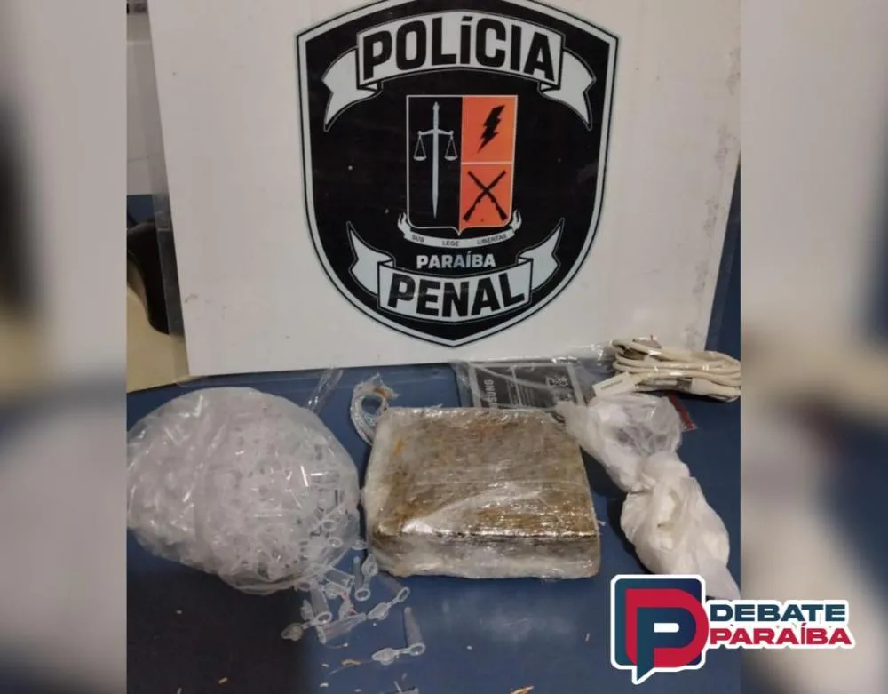O material apreendido foi apresentado na direção da unidade prisional, para que fossem adotados os procedimentos necessários (Foto: Reprodução)