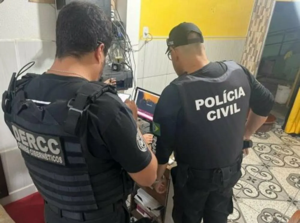 De acordo com a Polícia Civil, o teor da conversa continha como adquirir armas para praticar o crime e qual o meio mais adequado para matar o maior número de pessoas possível (Foto: Ilustrativa)