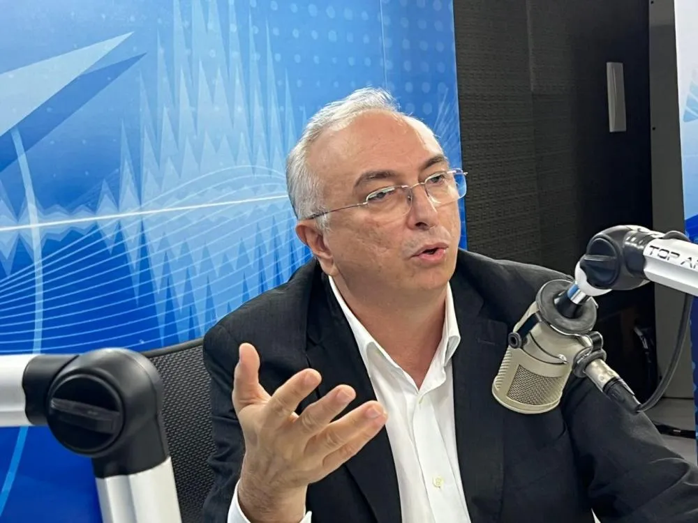 Bandeira afirmou que o deputado tem legitimidade pra opinar e lembrou que chegar a presidir a Assembleia por quatro mandatos não é pra qualquer um. (Foto: Reprodução).