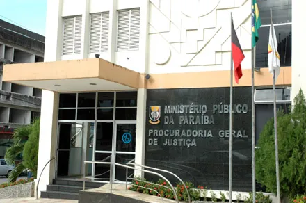 Conforme explicou o promotor de Justiça, o pedido de desaforamento dos julgamentos para outra Comarca visa resguardar a imparcialidade dos jurados, a tranquilidade no trabalho do plenário do Júri e a preservação da ordem pública. (Foto: Reprodução).