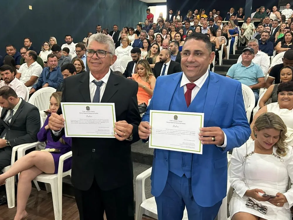 Tendo Chico do Fina Flor como vice. João Neto foi reeleito com 83,82% dos votos válidos nas eleições de 2024 em Aparecida. (Foto: Debate Paraíba).