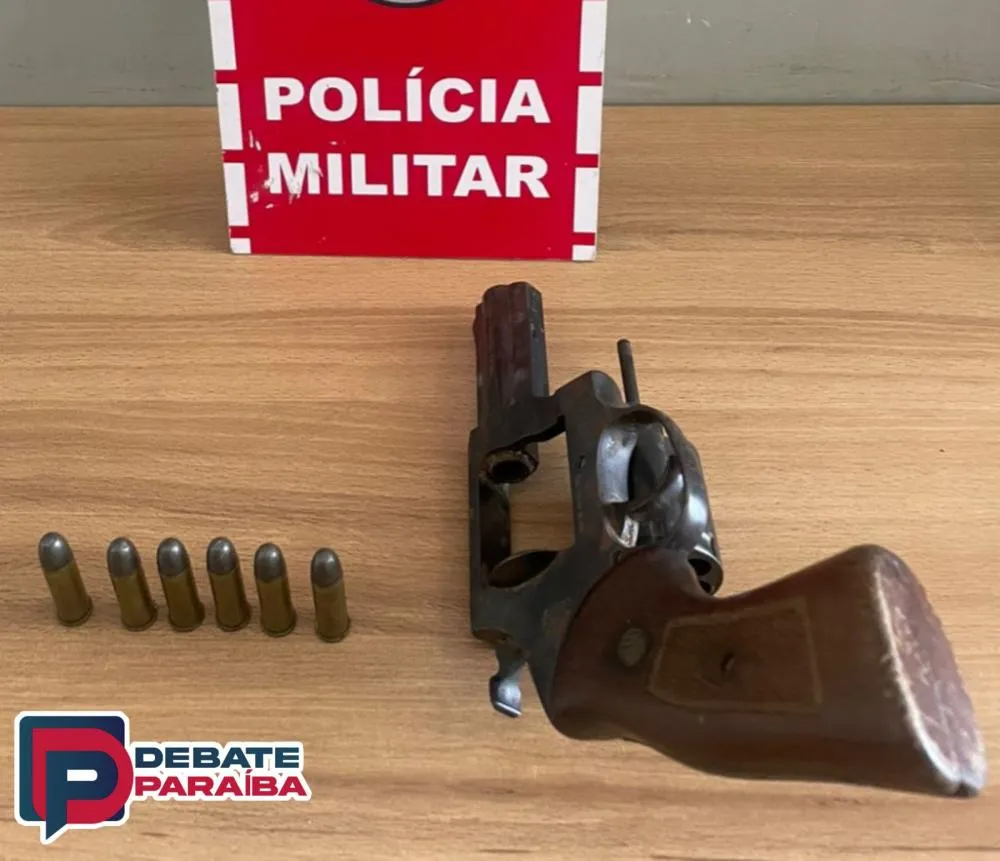 O suspeito foi conduzido à delegacia de Polícia Civil e apresentado ao delegado de plantão (Foto: Reprodução)