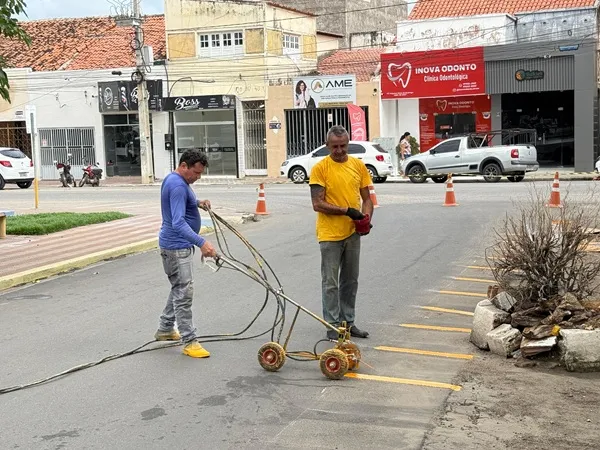 O superintendente da STTRANS, José Francisco Neto Segundo, enfatizou a importância dessa iniciativa para promover maior organização e segurança no estacionamento de motocicletas. (Foto: Reprodução).
