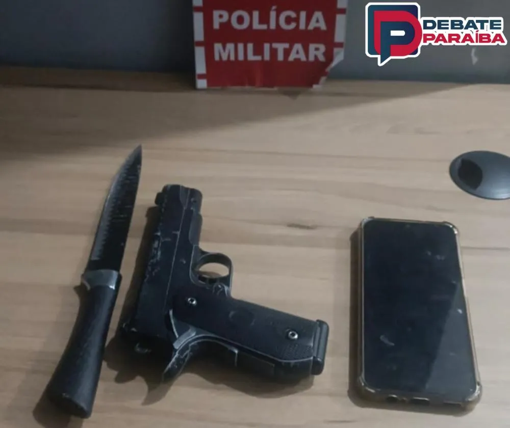 O infrator da lei foi conduzido à delegacia de Polícia Civil com o material apreendido (Foto: Reprodução)
