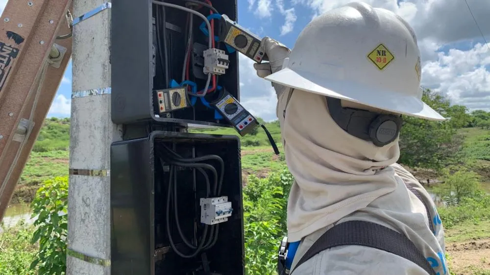 Inspeções identificaram 95 irregularidades em ligações elétricas na cidade. (Foto: Reprodução).