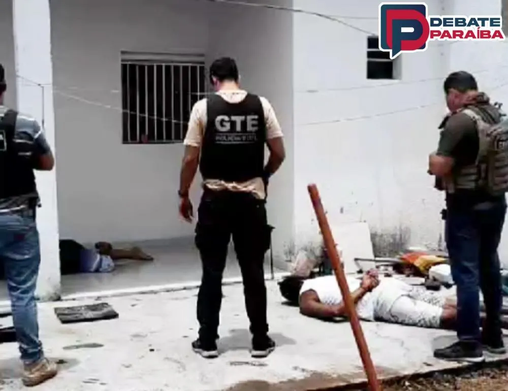 Ambos os infratores da lei foram presos e conduzidos à delegacia de Polícia Civil, para serem adotadas as medidas que determinam a lei (Foto: Reprodução)