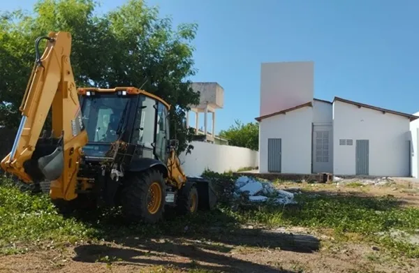 Na oportunidade, equipes da SEINFRA realizaram nesta terça-feira 11/02, ações em diversos setores. (Foto: Divulgação).