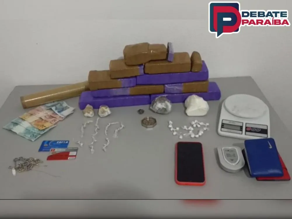 A companheira do suspeito foragido foi encontrada no local, sendo encaminhada à delegacia de Polícia Civil (Foto: Reprodução)