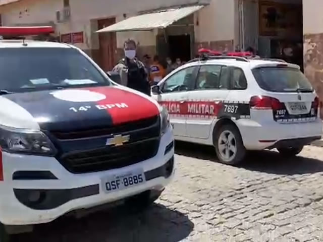 Após a ação delituosa, os suspeitos foragiram tomando destino incerto pelas ruas da cidade (Foto: Reprodução)