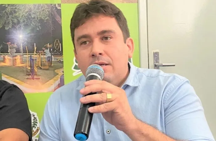 No oportunidade, o gestor sousense se solidariza com os familiares de Eliane Pereira de Melo. (Foto: Reprodução).