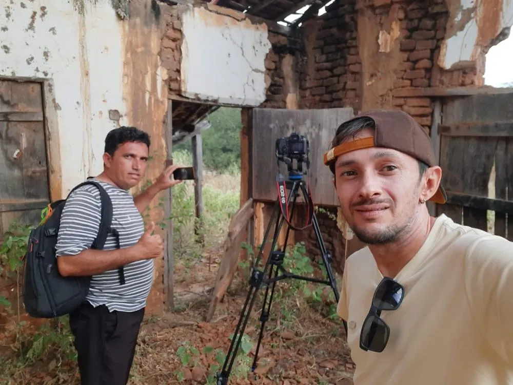 Além das exibições presenciais, os filmes participantes também estavam disponíveis online para assistir e votar. (Foto: Reprodução).