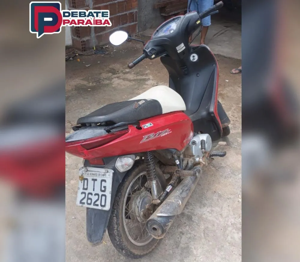 A motocicleta e o proprietário foram encaminhados à delegacia de Polícia Civil, para que fossem adotados os procedimentos cabíveis, pela autoridade policial judiciária (Foto: Reprodução)