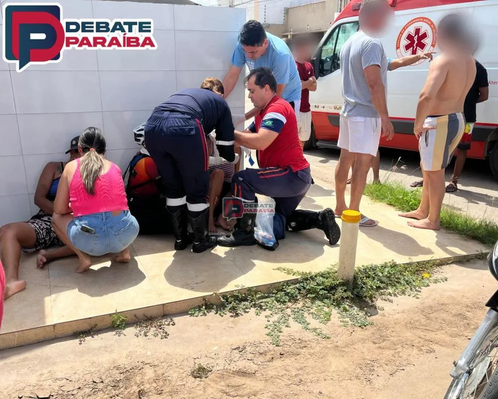 Equipes de resgate do SAMU e Corpo de Bombeiros foram acionadas para prestarem socorro às vítimas (Foto: Reprodução Debate Paraíba)