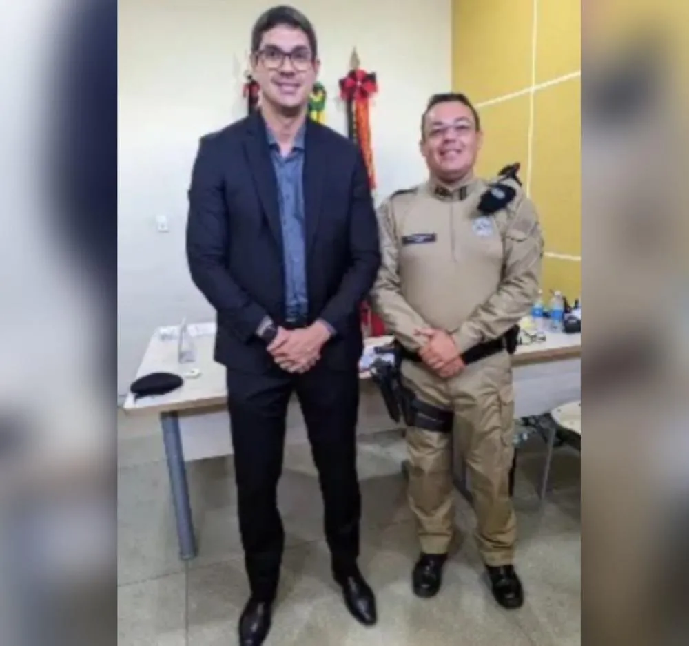 O Ten Cel Hugo agradeceu a visita, destacando as oportunidades em que trabalhou em ações conjuntas com o Dr. Levi (Foto: Reprodução)