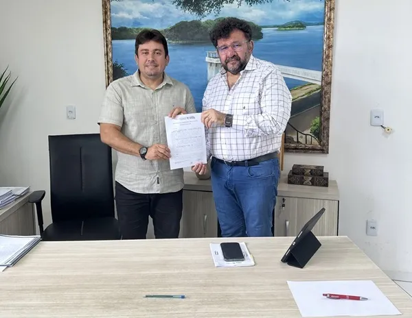 O chefe de Executivo municipal foi informado que já foi aprovado pelo Conselho da Universidade Estadual da Paraíba (UEPB), o curso de Especialização em Paleontologia que funcionará em Sousa. (Foto: Divulgação).