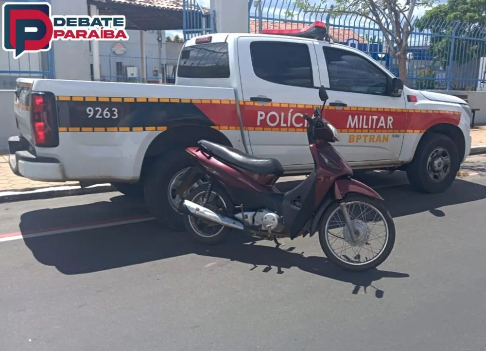 Posteriormente o veículo apreendido foi levado à delegacia de Polícia Civil de Pombal, para que fossem adotadas as medidas cabíveis (Foto: Reprodução)