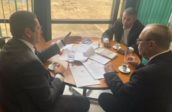 Marcondes Gadelha encaminha emendas impositivas de Sousa em Brasília
