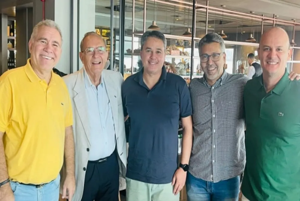 A reunião ocorreu em clima de articulação e sinalizou movimentações estratégicas de olho nas eleições de 2026. (Foto: Reprodução).