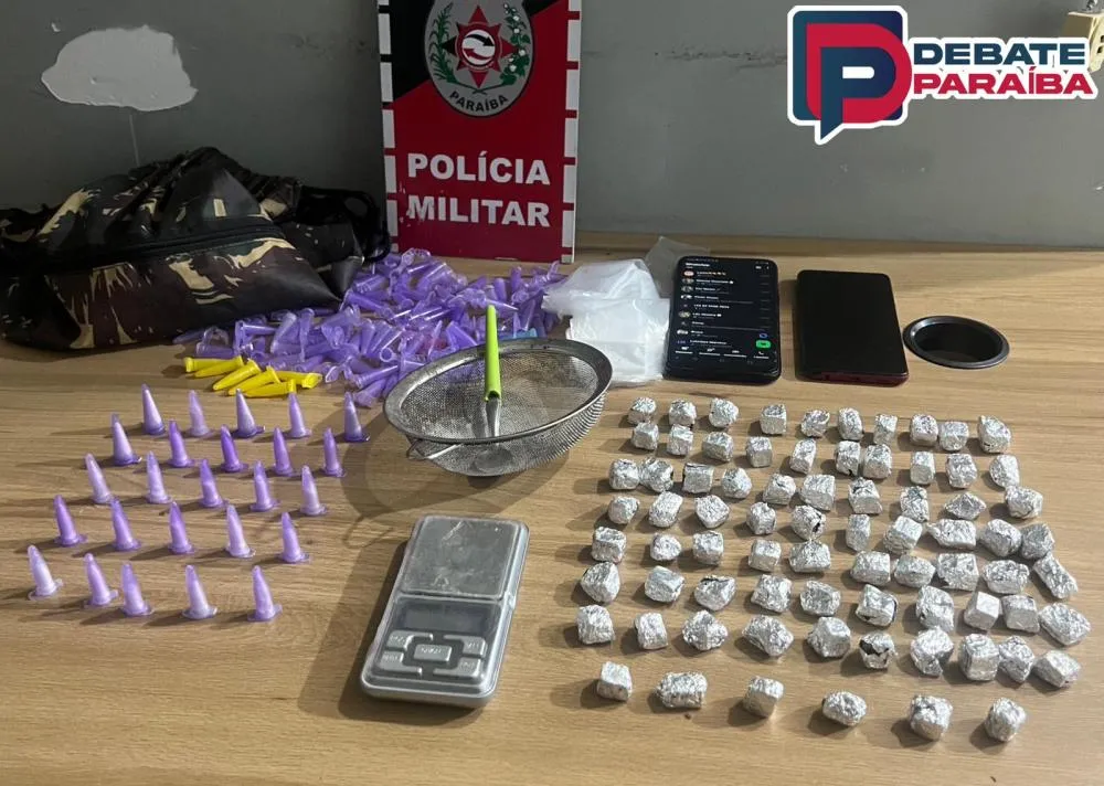 Posteriormente, o menor infrator e todo o material apreendido foram conduzidos à delegacia de Polícia Civil (Foto: Reprodução)