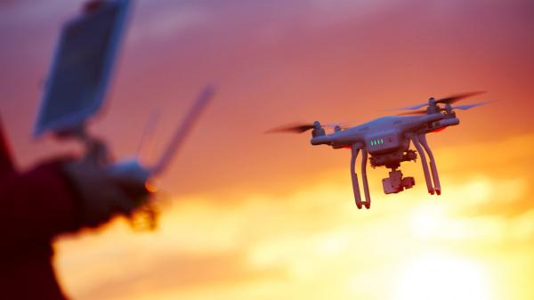 Colunista acha estranho compra de drone para a prefeitura de Sousa. (Foto: Reprodução).